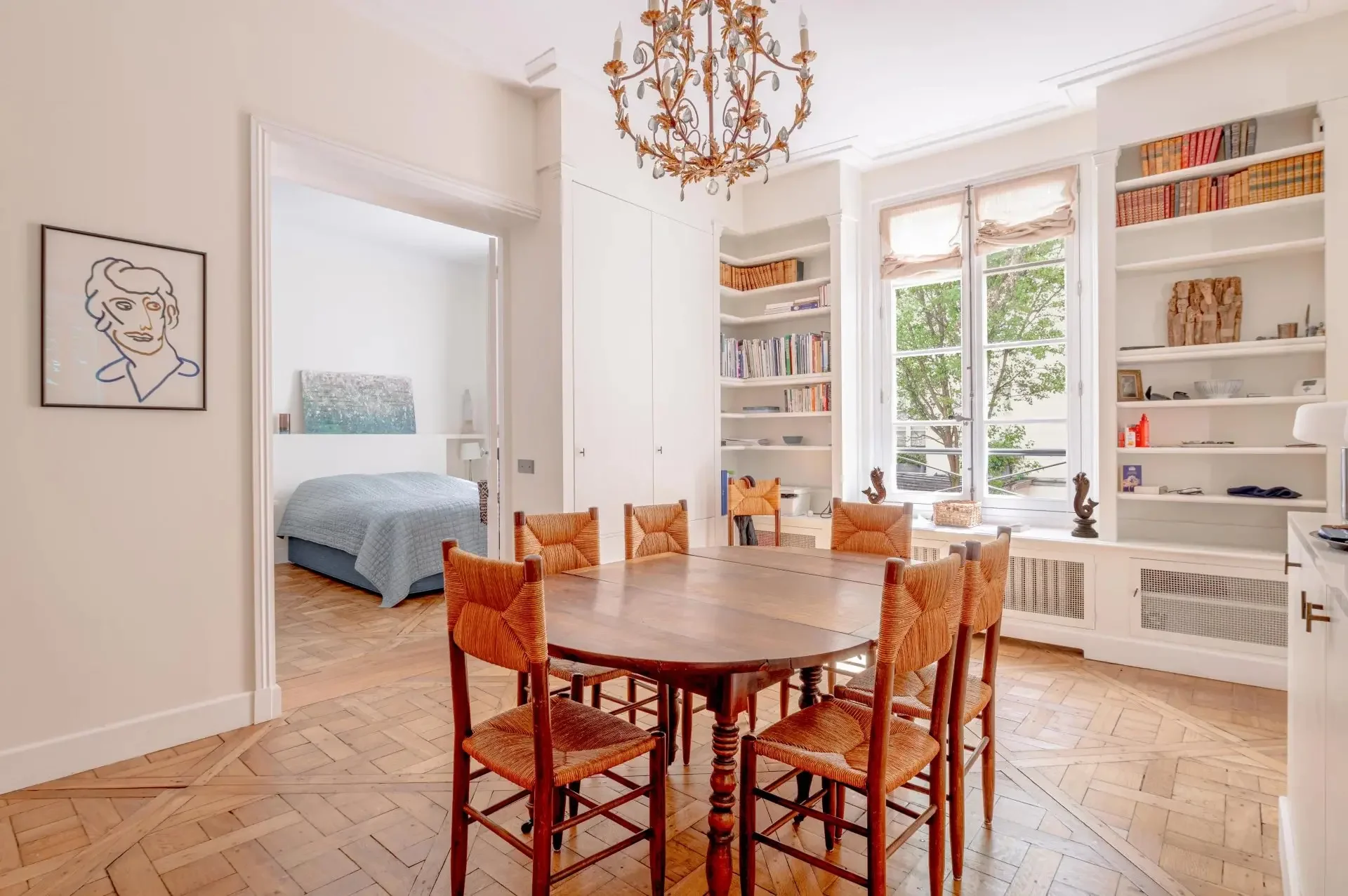 Picture of property: Rue de Verneuil - Apartment overlooking gardens 13