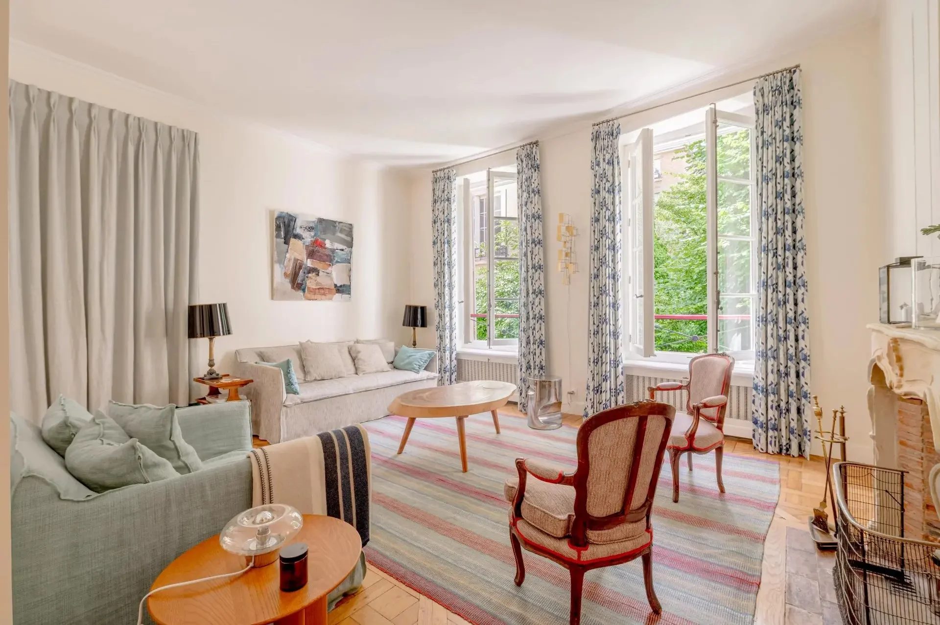 Picture of property: Rue de Verneuil - Apartment overlooking gardens 16
