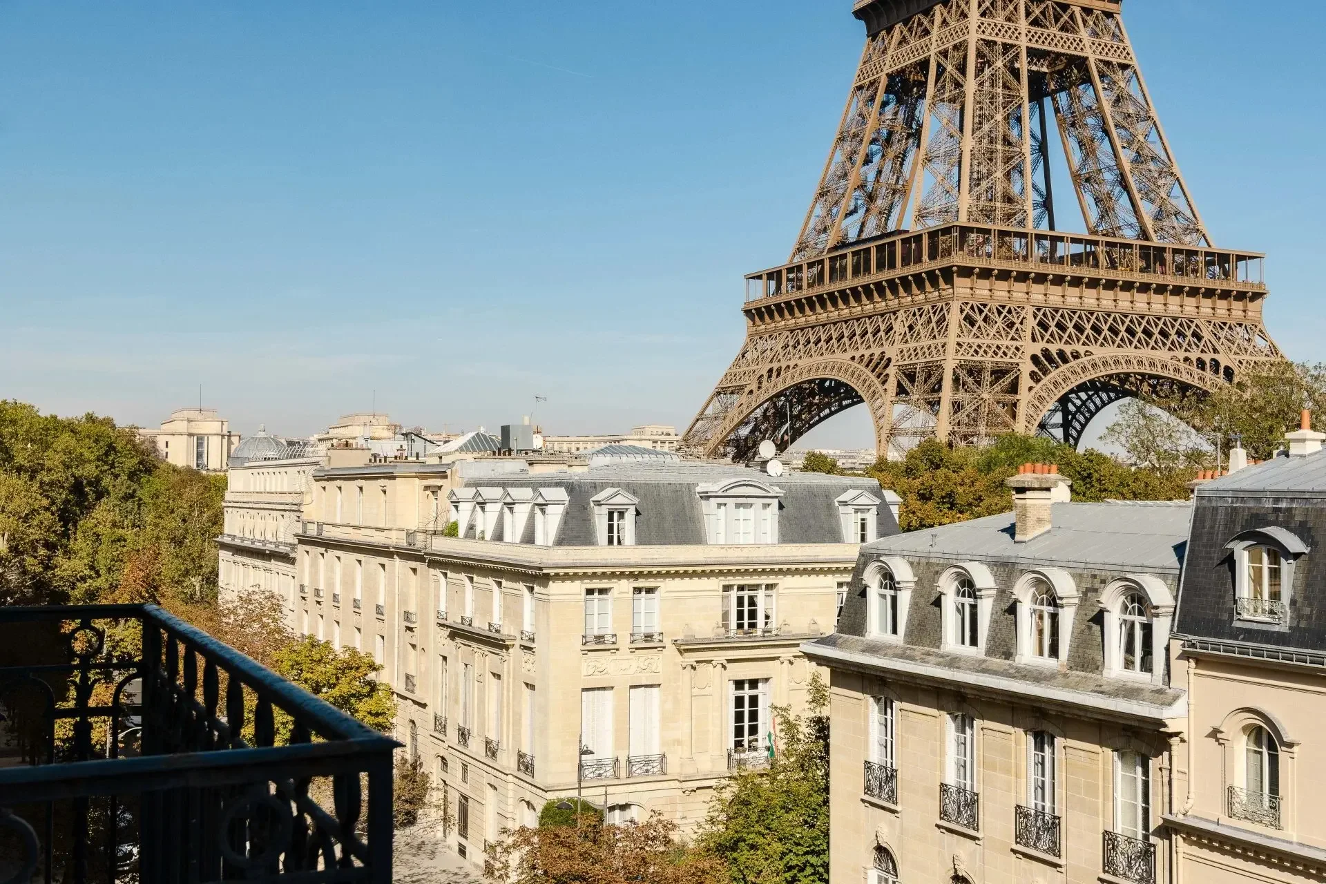 L'elégance d'un appartement Parisien au pied de la tour Eiffeil
