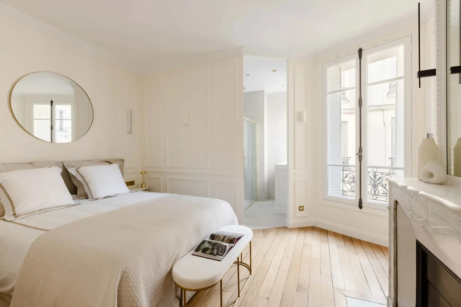Image du bien : L'elégance d'un appartement Parisien au pied de la tour Eiffeil 12