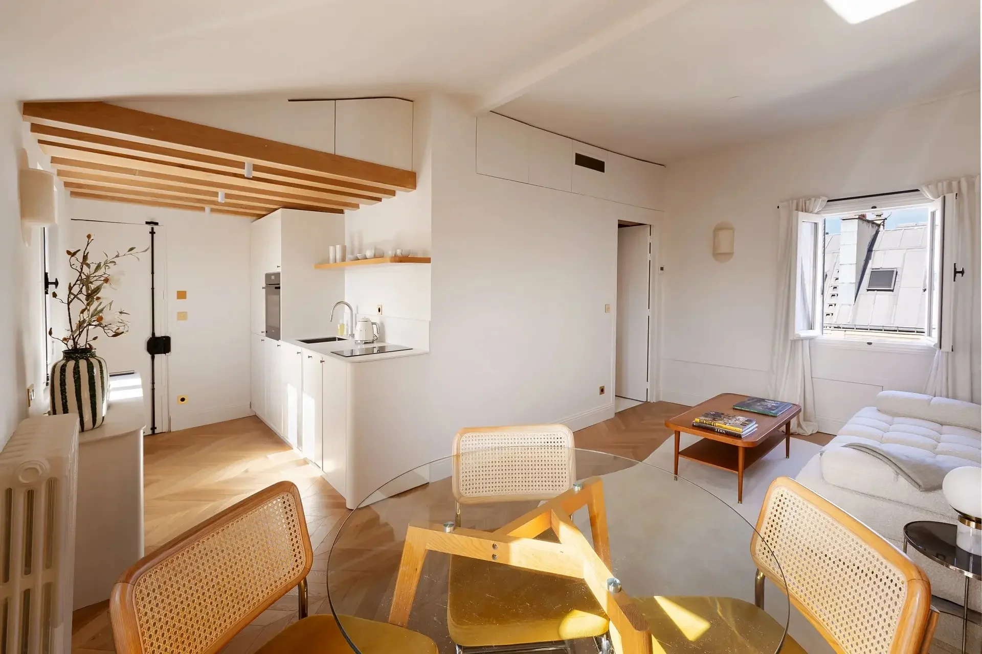 Image du bien : Appartement clé en main avec vue sur monument - Saint-Sulpice 6
