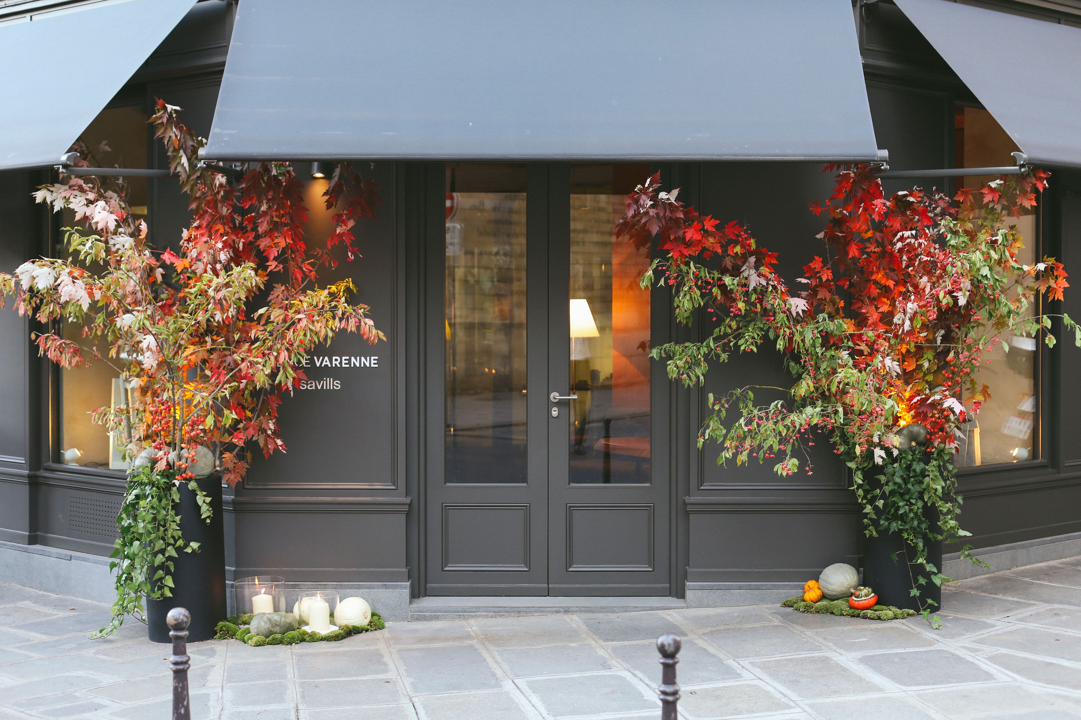 Devanture végétalisée agence immobilière Varenne
